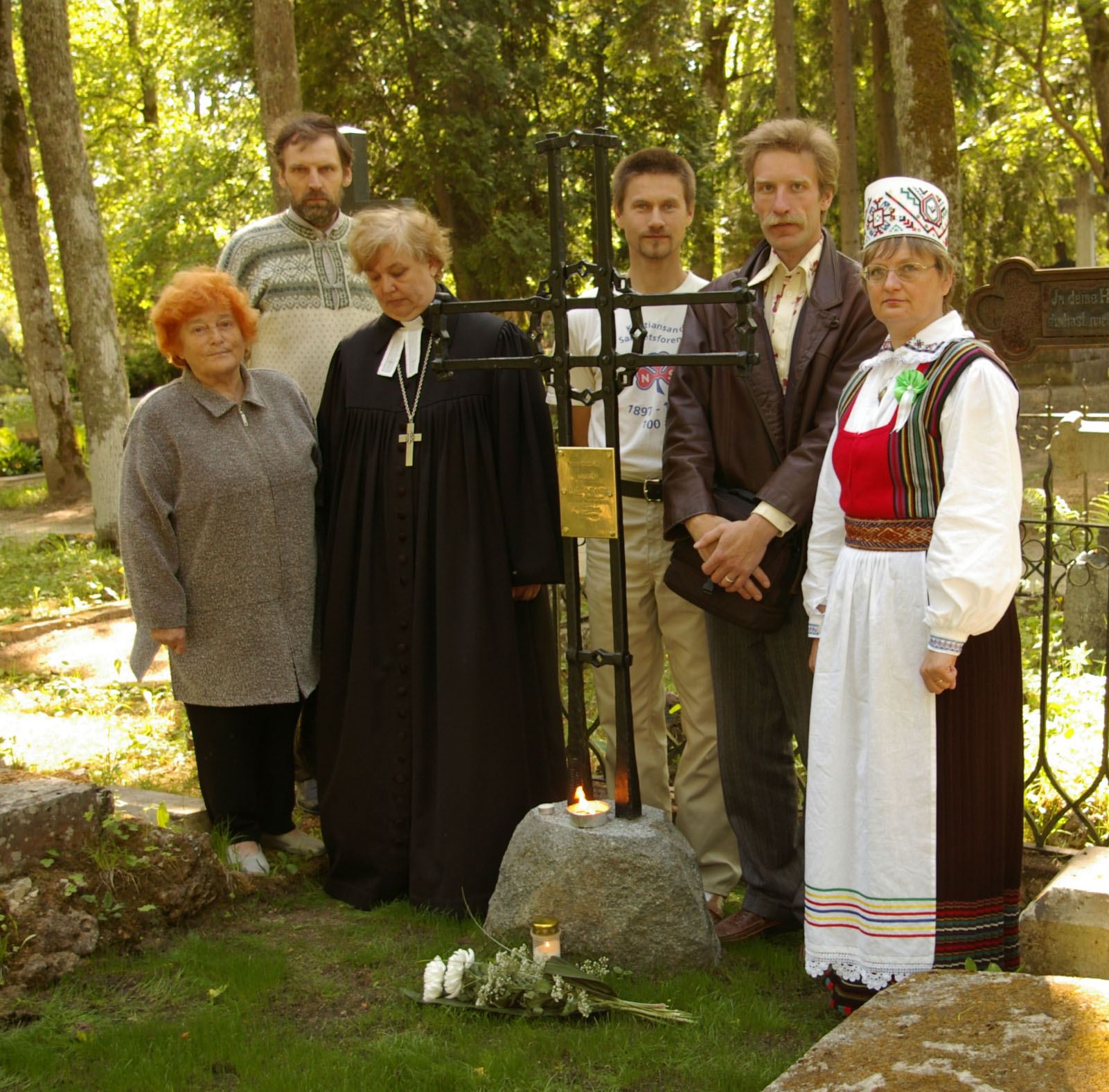 Kudjape kalmistul on Martin Körberi haud tähistatud sepistatud ristiga.