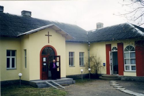 Jõgeva kogudus ehitas endale pühakoja endisesse lasteaeda Aia tänavas. Foto: ajalehe arhiiv