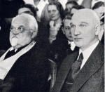 Konstantin Pätsi vennad Nikolai ja Voldemar Tallinna Naiskutsekooli aastapäeva aktusel iseseisvusaja lõpupoolel. 