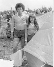 Illar Hallaste koos abikaasaga 1978. a suvel Häädemeeste laagris. Foto: erakogu 