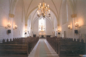 Lihtne, ent väärikas Haapsalu toomkirik on suurim ühelööviline pühakoda Baltimaades.  Arhiiv