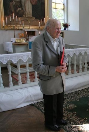 Harri Rein on vanim teenistuses olev EELK vaimulik kodumaal.  Meie Kirik