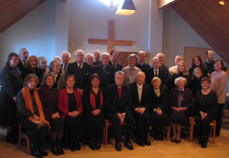 emeerituste 2010. aasta jõulupeost osavõtjad Nõmme Rahu koguduses. Tiiu Pikkur