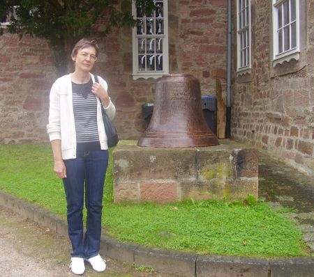 2003. aastal preestriordinatsiooni saanud Lea Kärson teenib Rõngu kogudust Tartumaal.  Erakogu